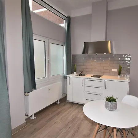 Апартаменты Connie's *